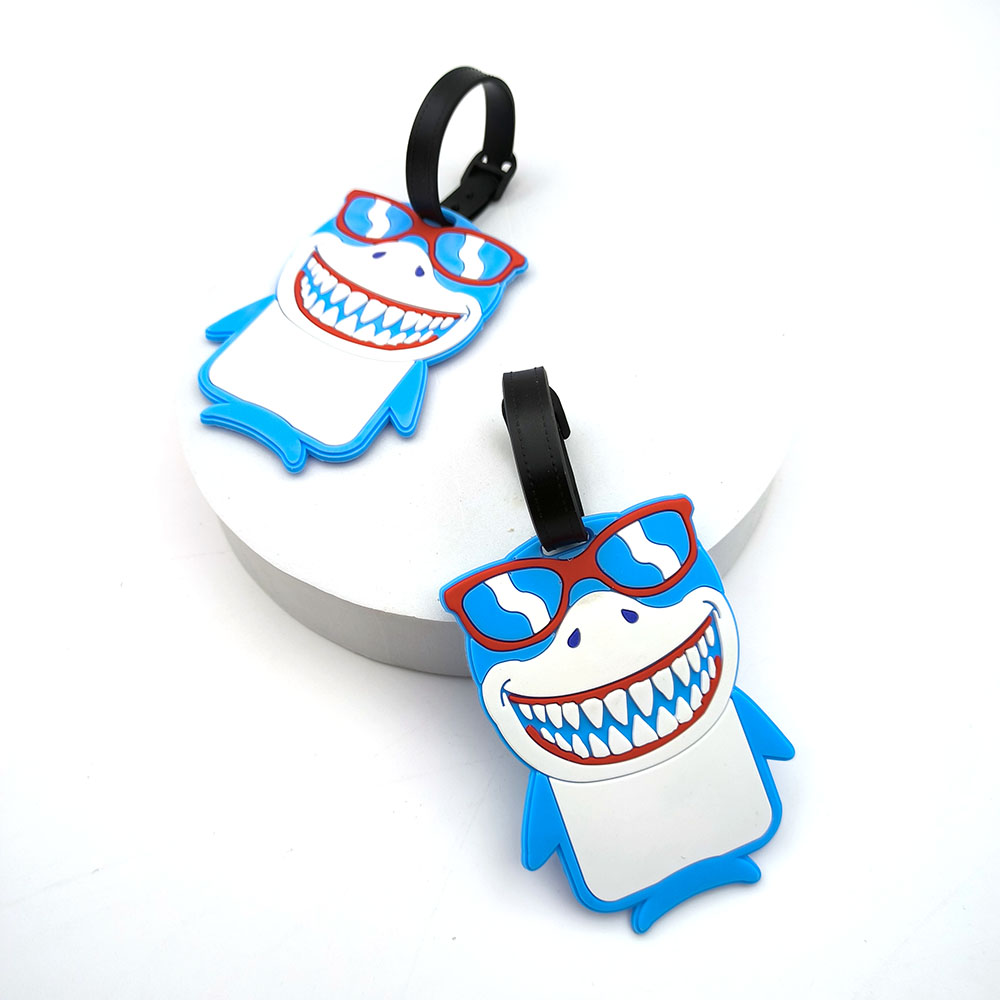 Étiquette de bagage requin mig - Travel Accessories Essentials avis et prix